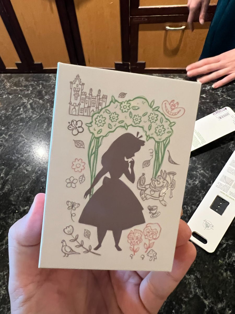 alice-magicband-3-7054790