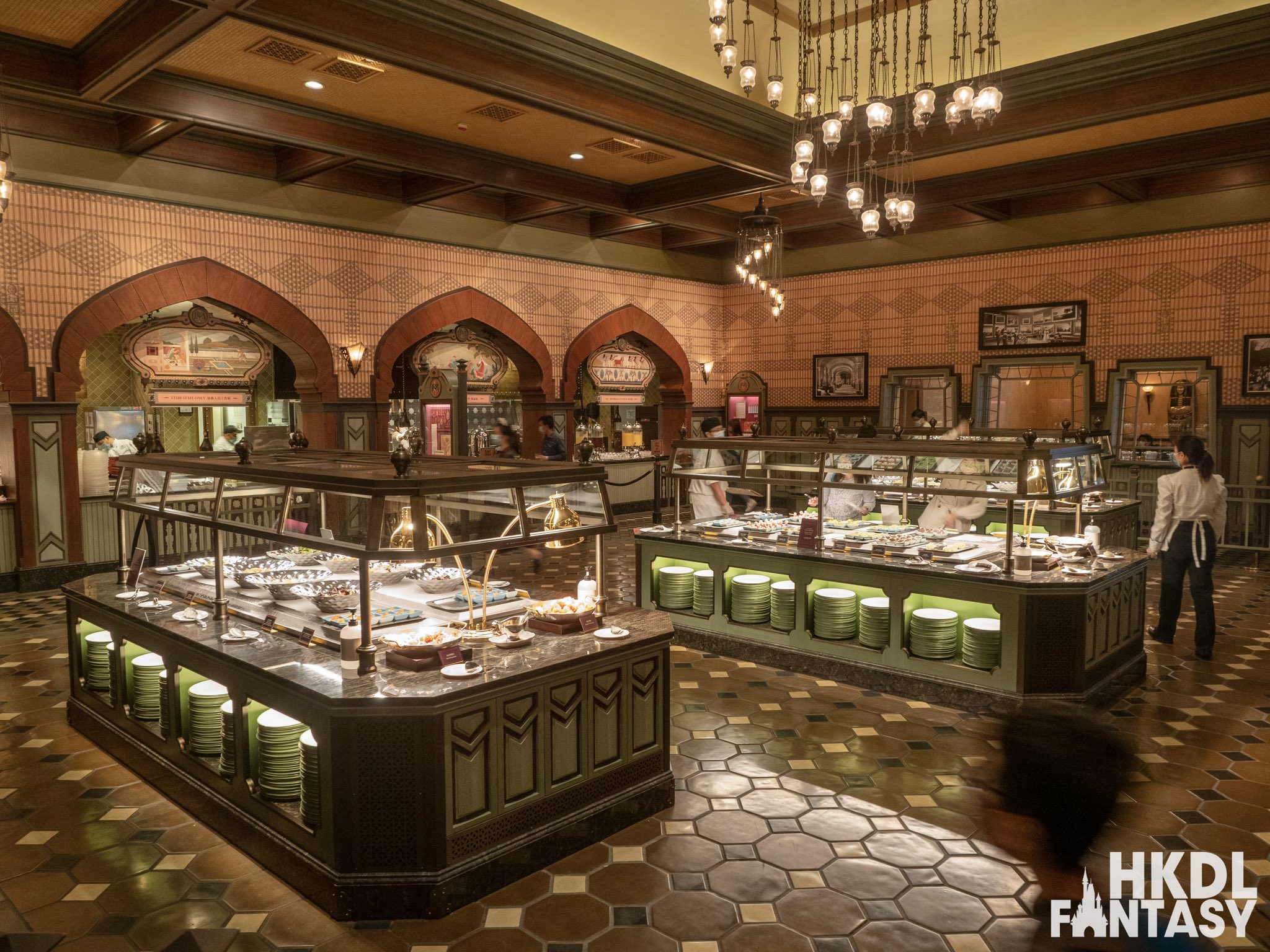 explorers-club-restaurant-1-6274967