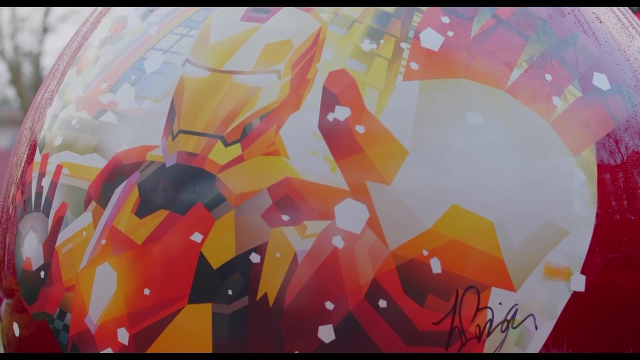 hotel-new-york-the-art-of-marvel-iron-man-ornament-2