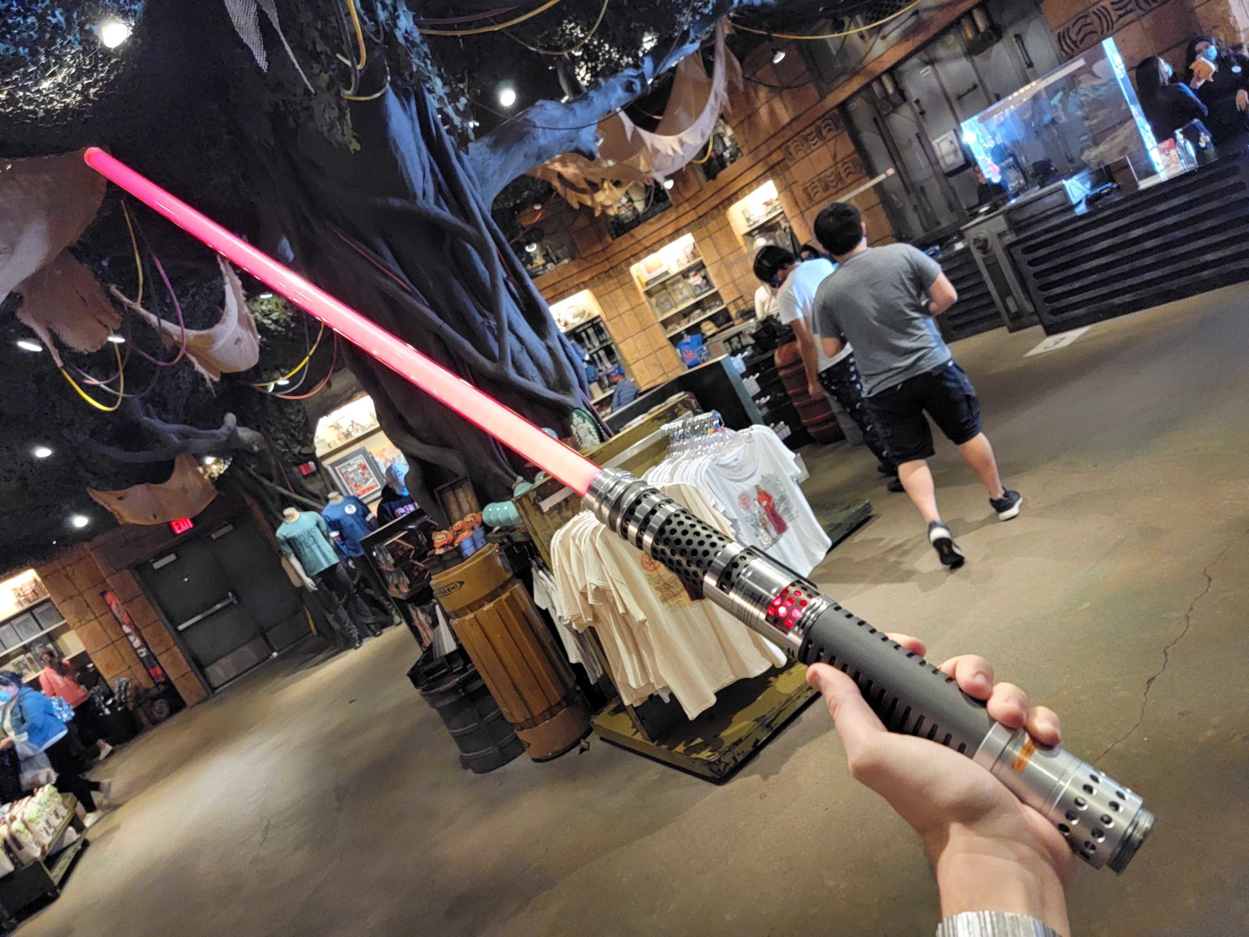 maul-lightsaber_130606-8251731