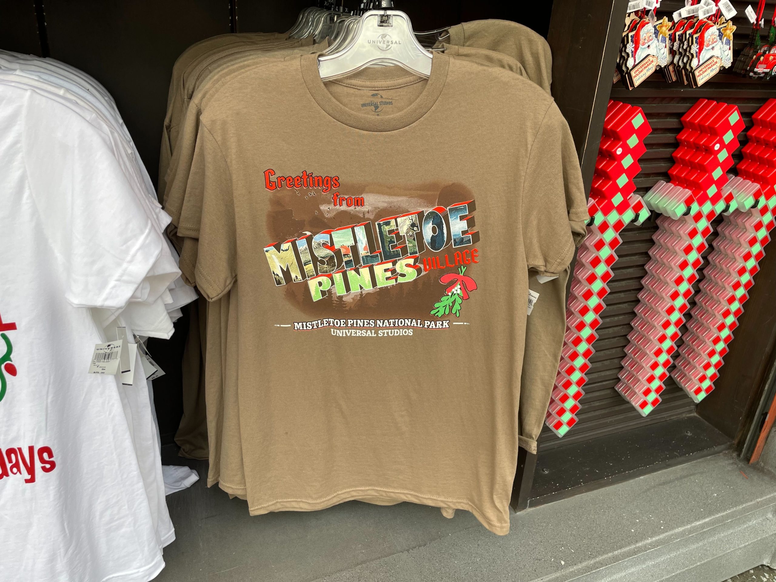 mistletoe-pines-tee-1338086