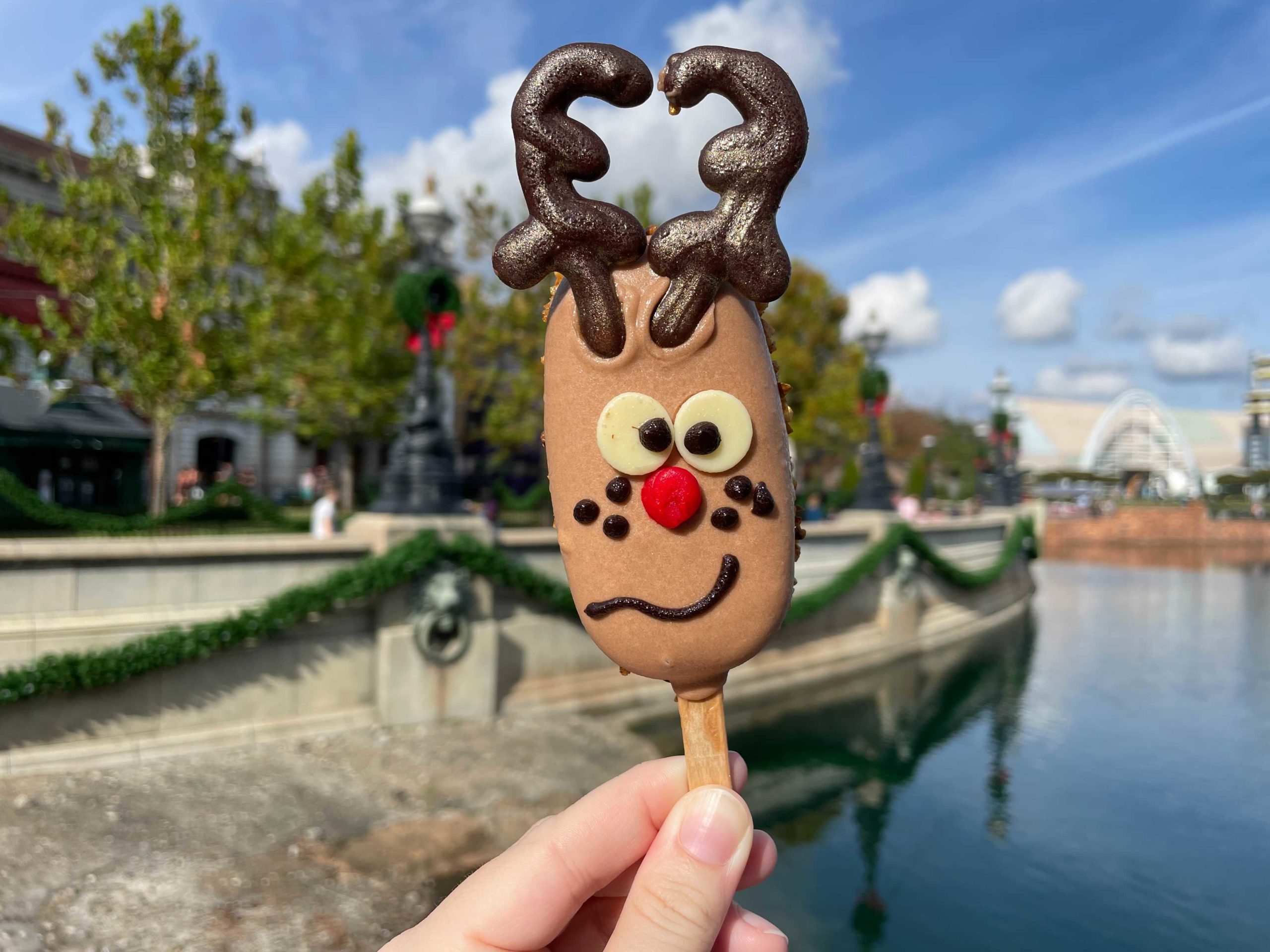 nutella-cheesecake-reindeer-pop-7
