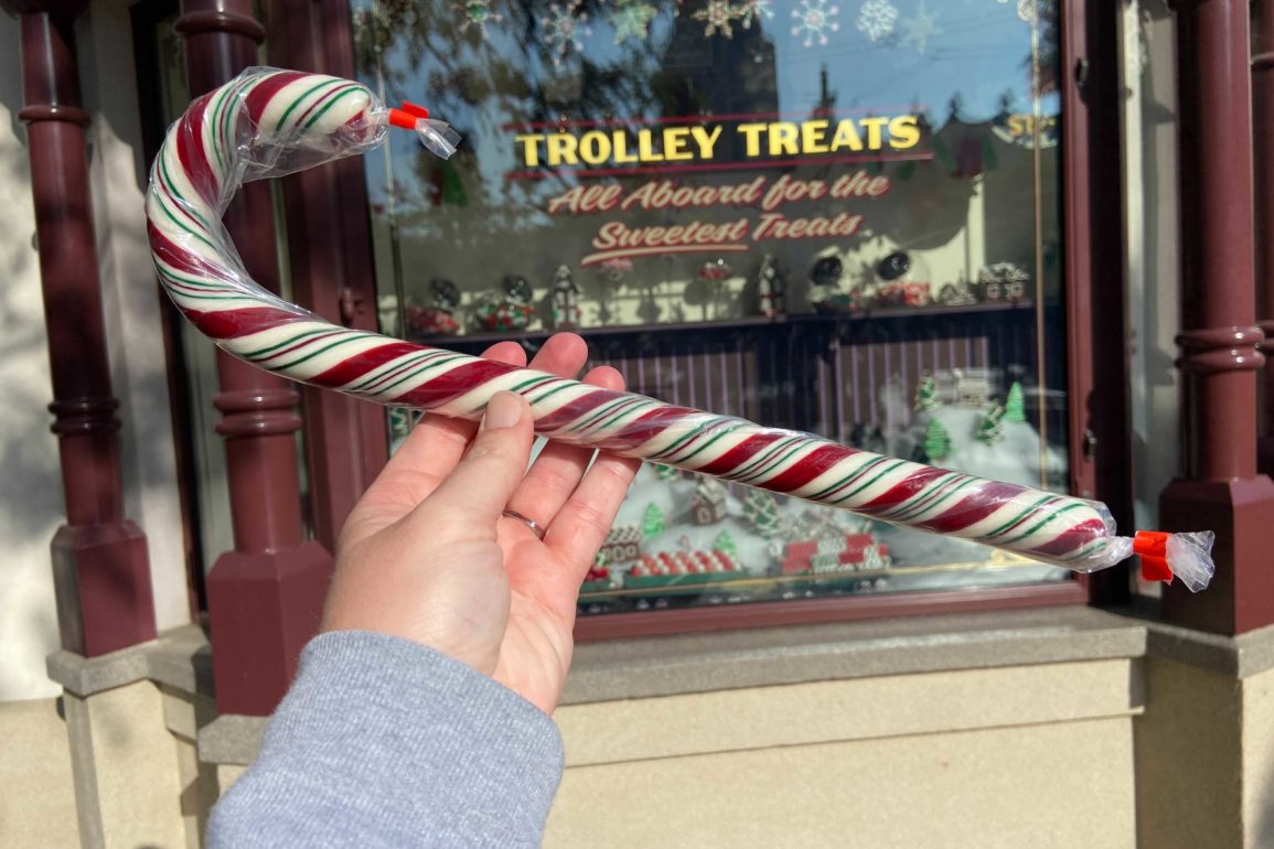 Hand-pulled candy cane at Trolley Treats