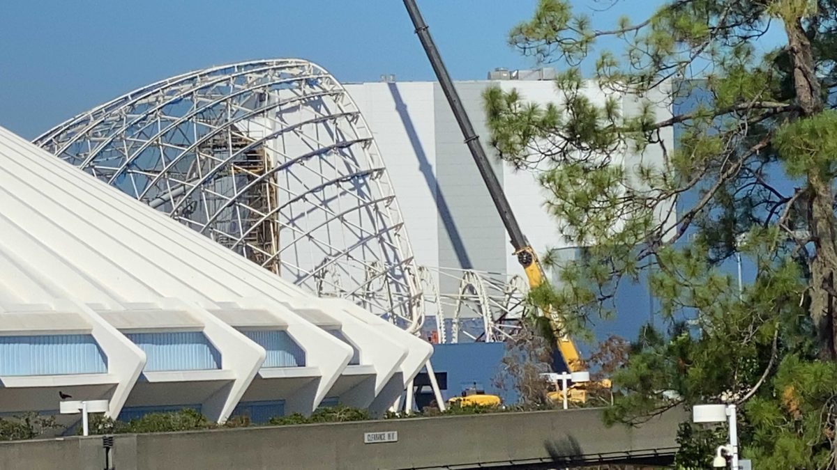 tron-lightcycle-run-construction-15-8677642