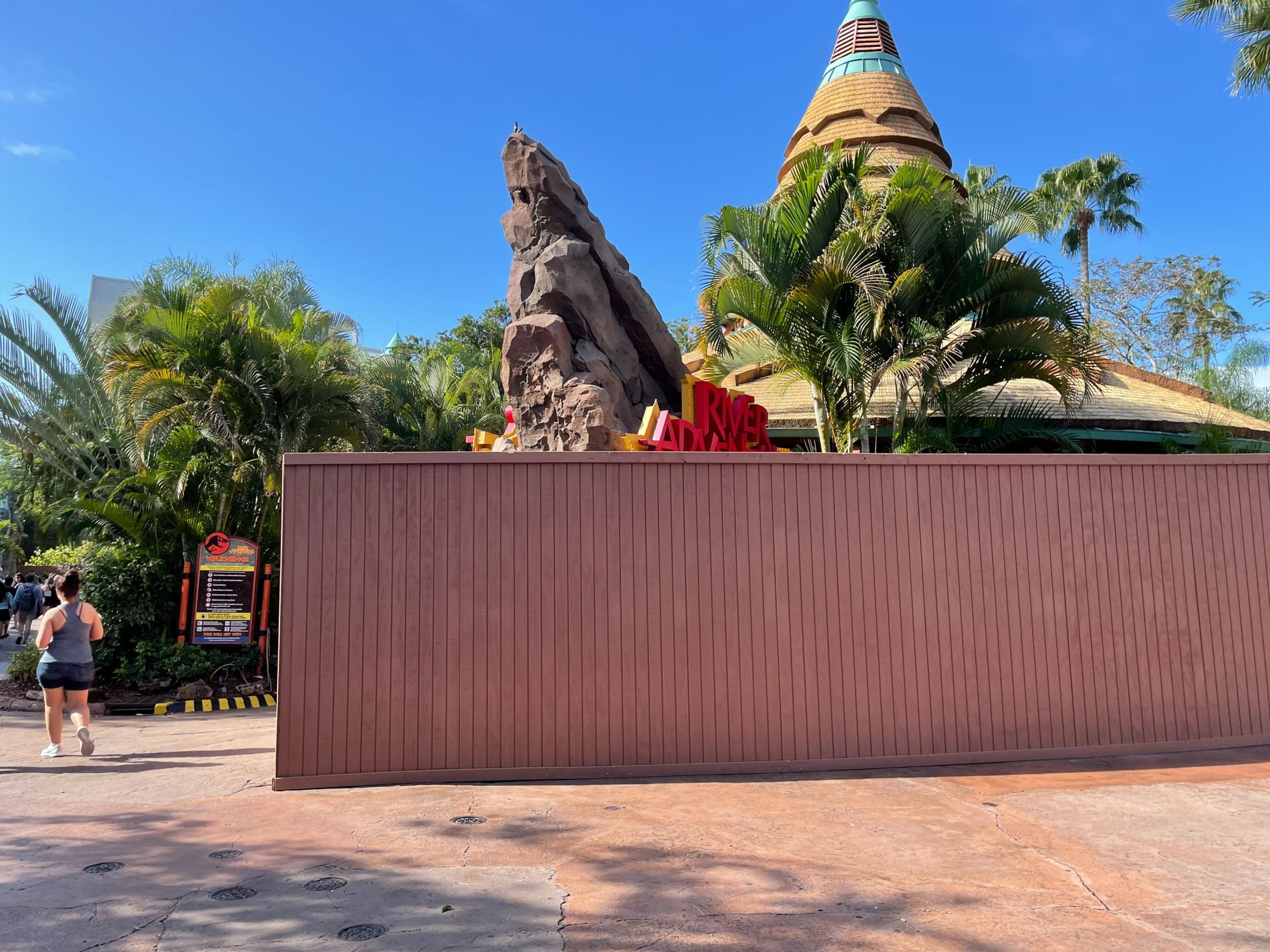 jurassic-park-river-adventure-walls-refurb-5-7530736