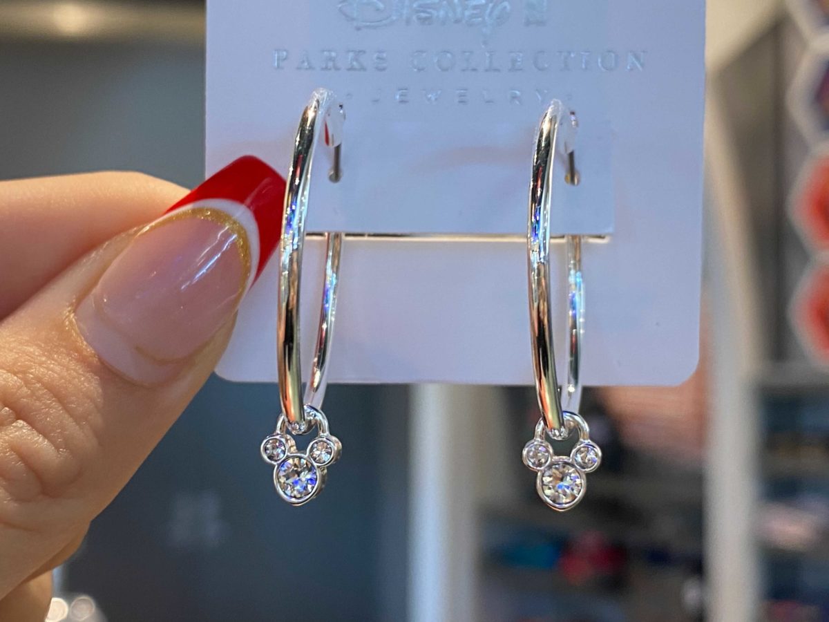 merchroundup010622_20