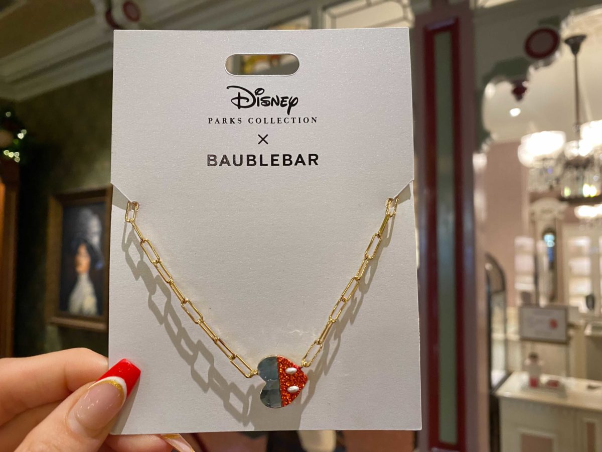 merchroundup010622_4