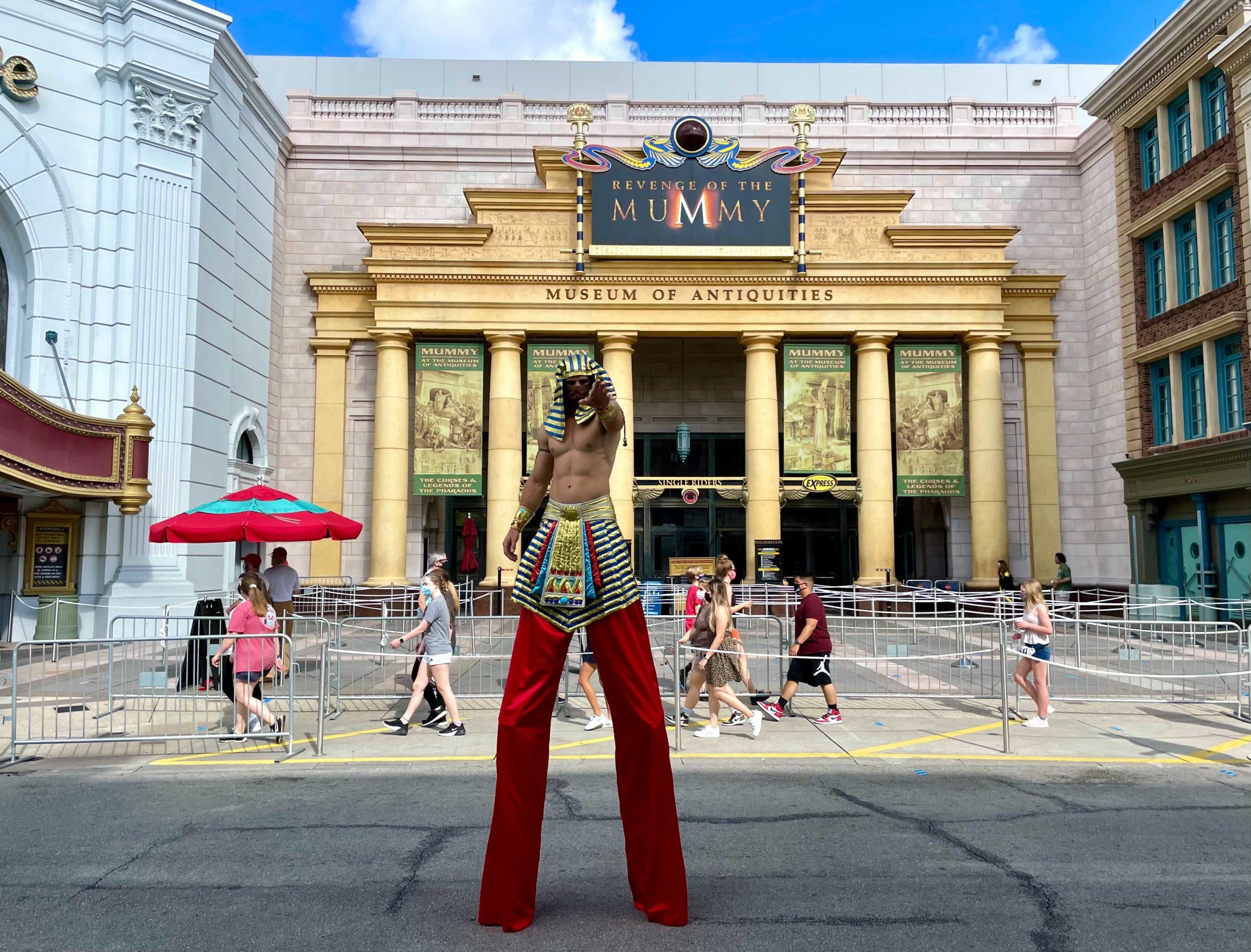 revenge-of-the-mummy-queue-tour-pics-before-refurbishment-2022-jan-3-1857835