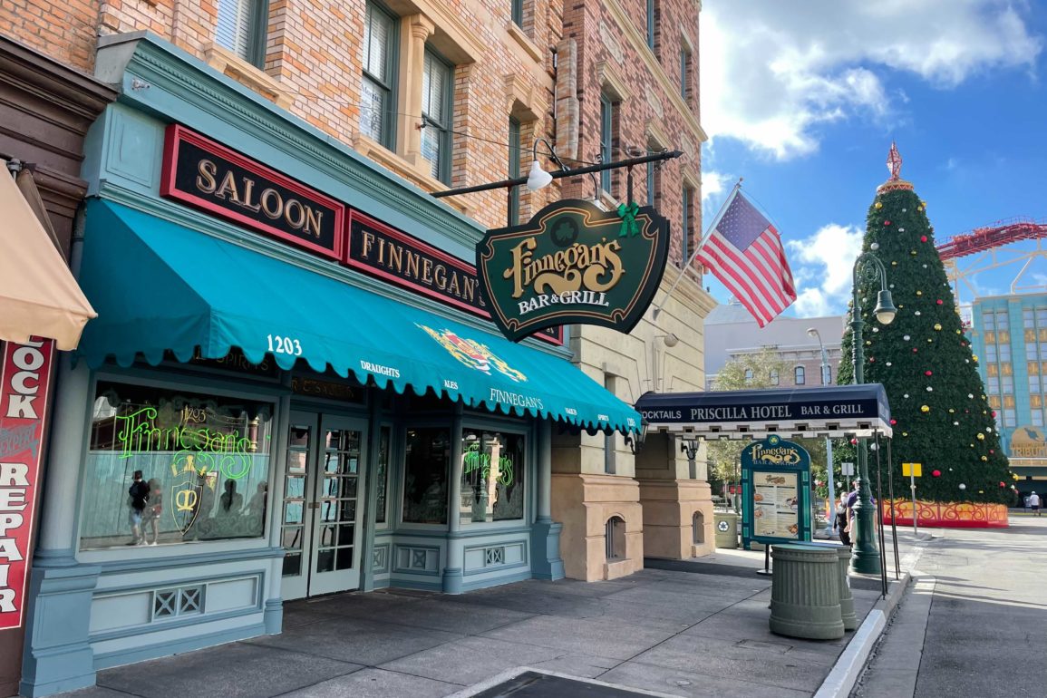 Finnegan's Bar & Grill exterior in Universal Studios Florida