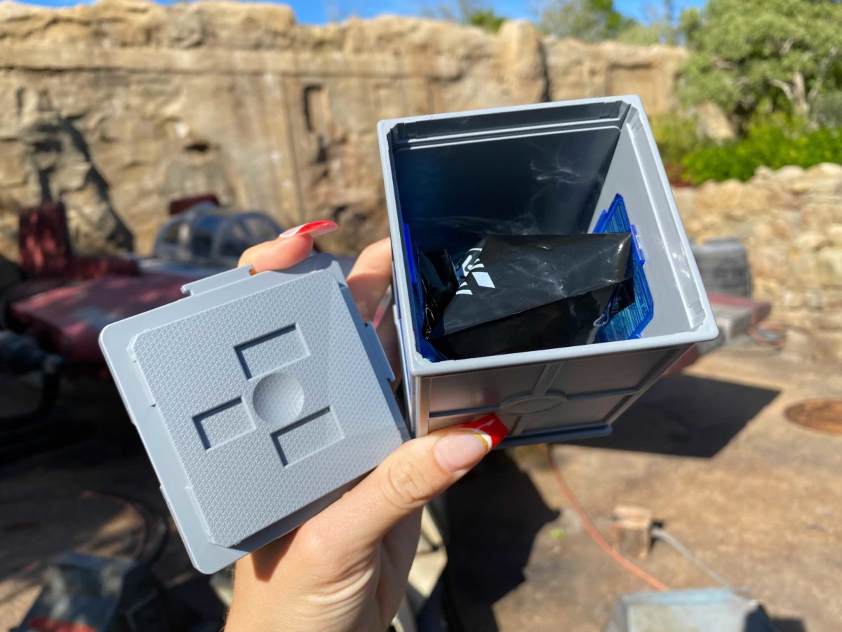 wdw-droid-factory-mystery-crate-action-figures-13-4048436