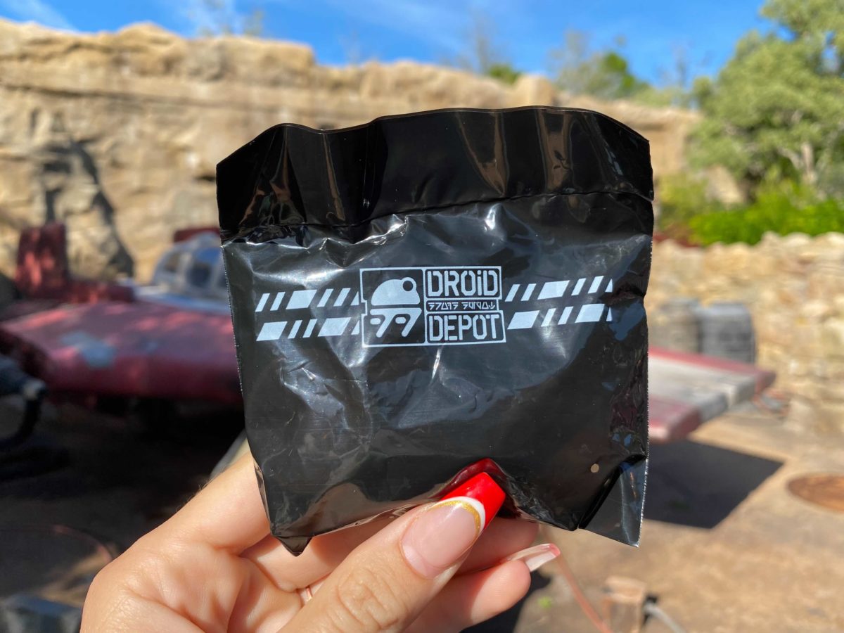 wdw-droid-factory-mystery-crate-action-figures-16-4877478