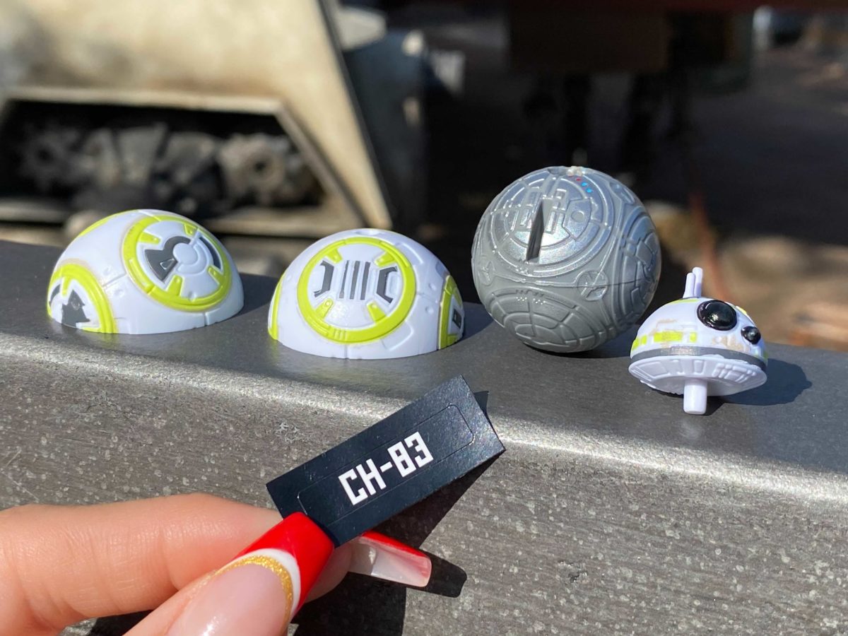 wdw-droid-factory-mystery-crate-action-figures-33-2359670