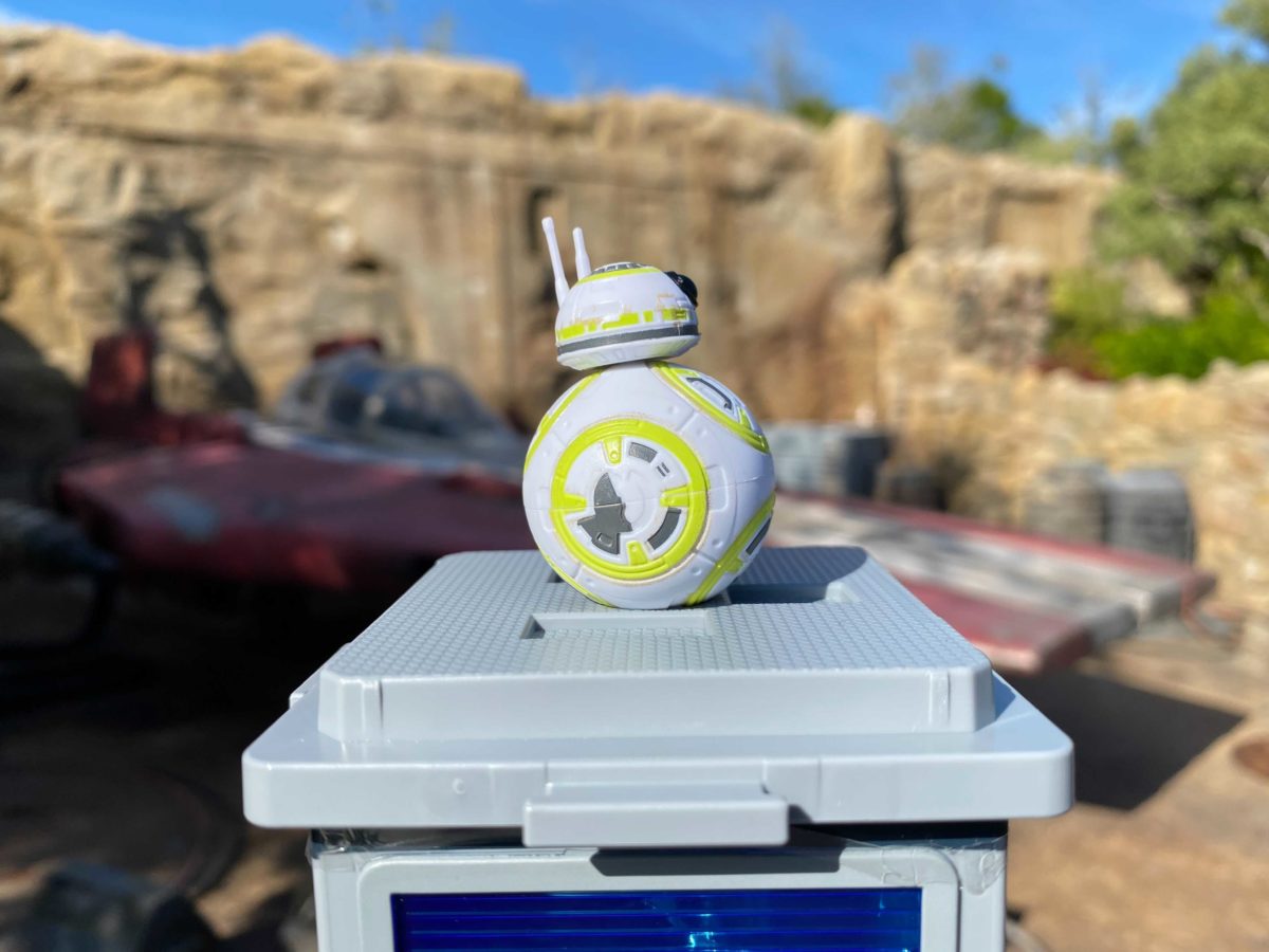 wdw-droid-factory-mystery-crate-action-figures-42-8918395