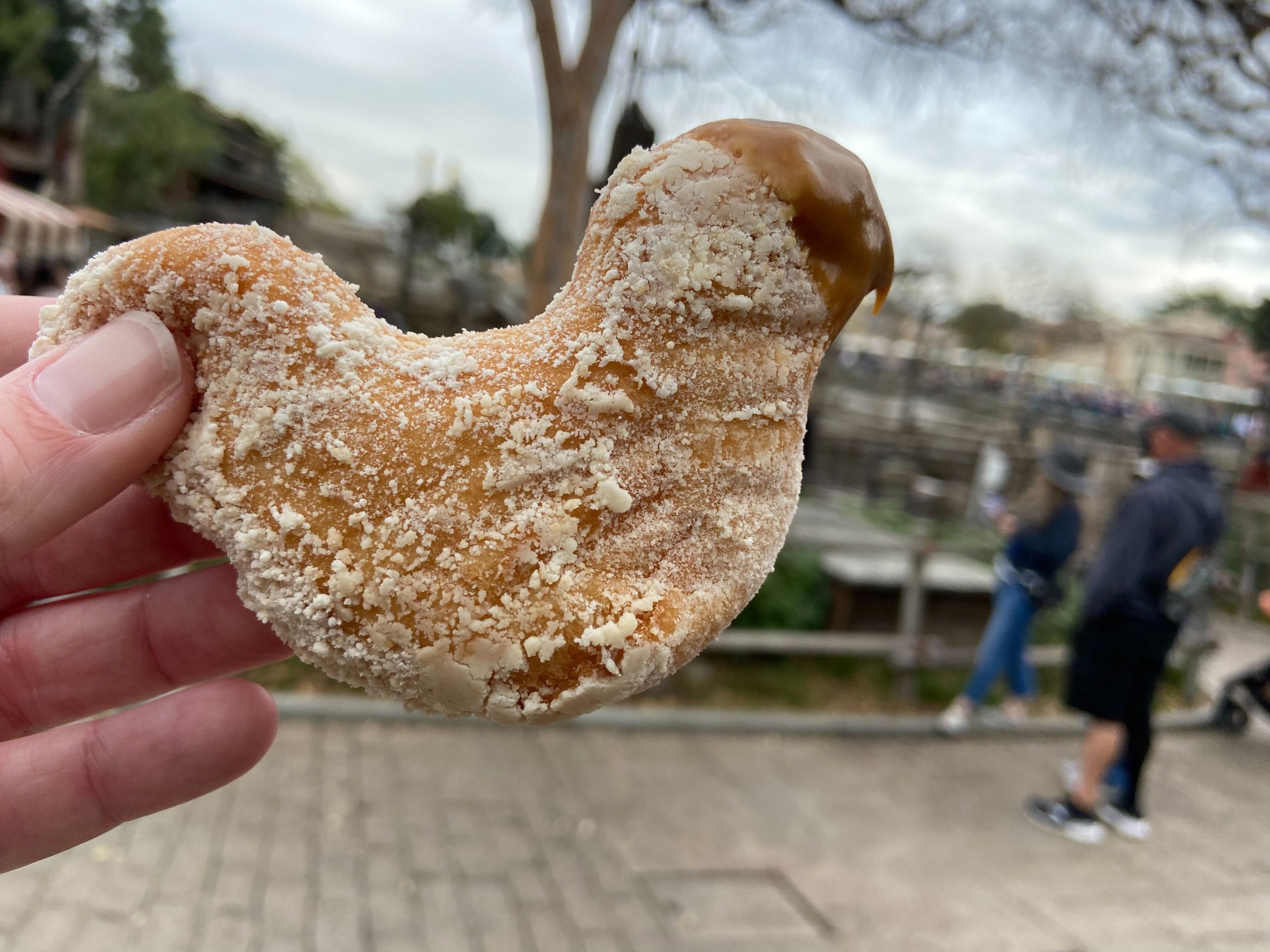 cookie-butter-beignets-disneyland-8-8783209