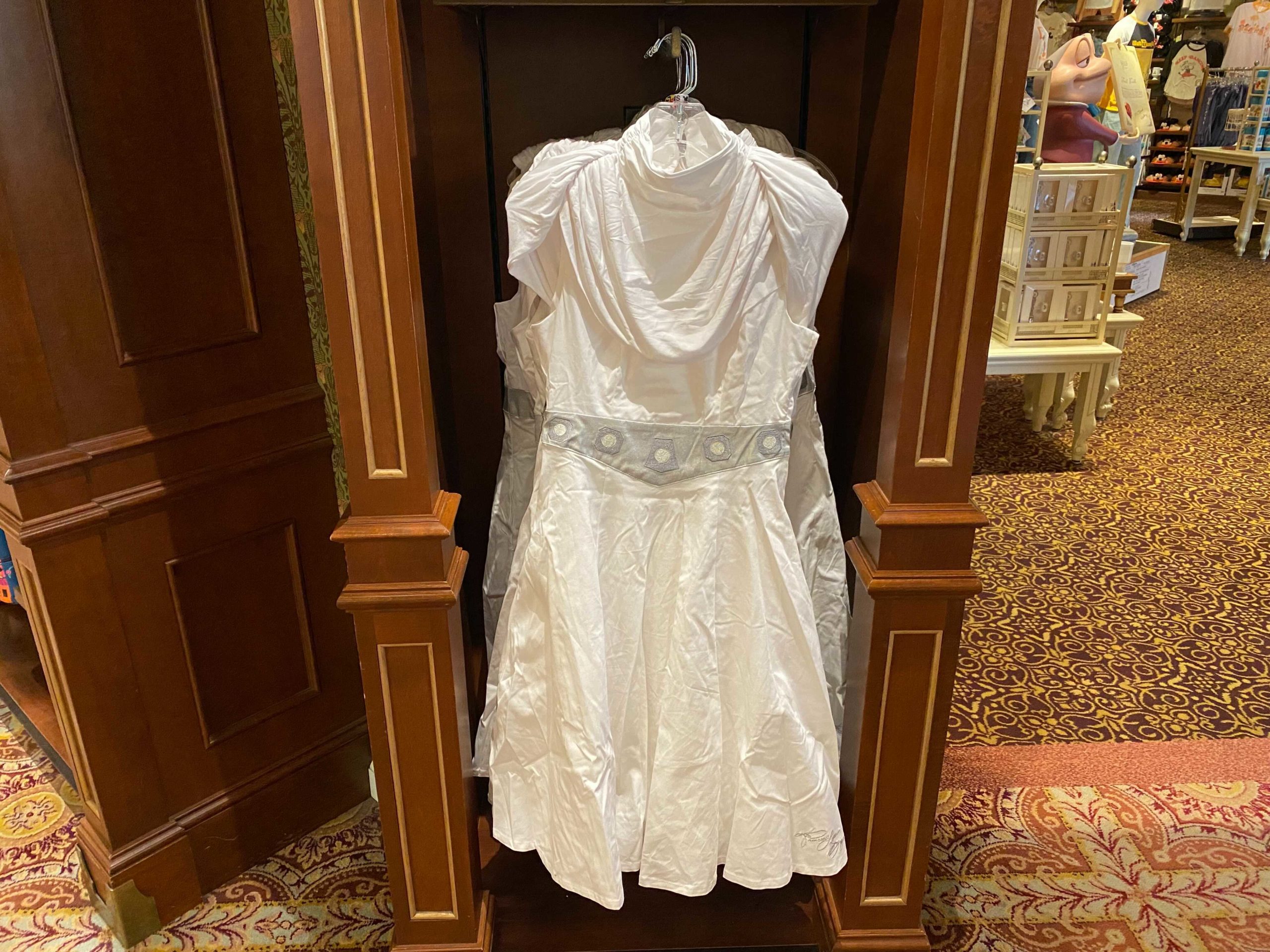 princess-leia-dress-her-universe-1