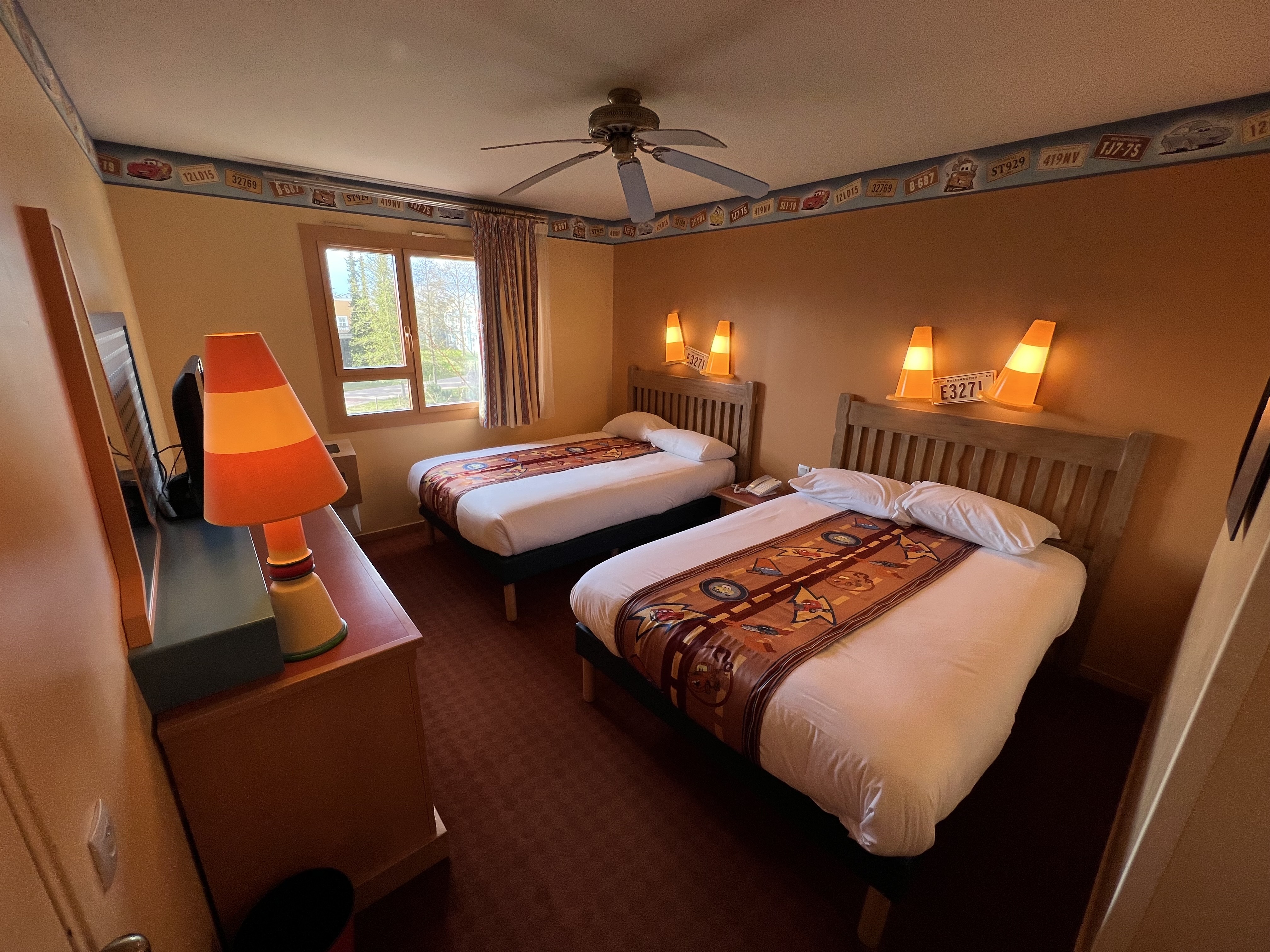 Santa Fe Cars Room Tour