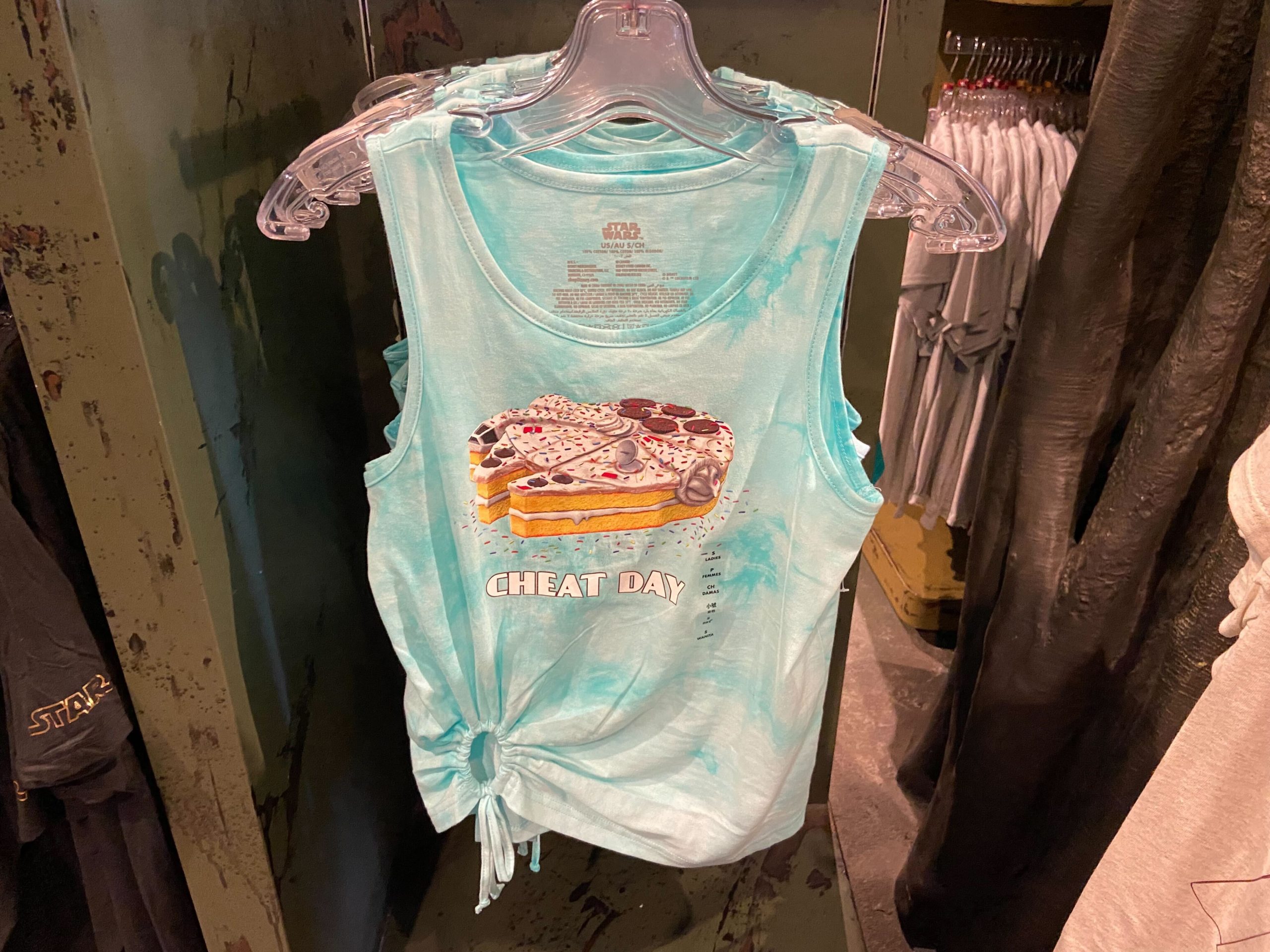 Millennium Falcon Cake Tank