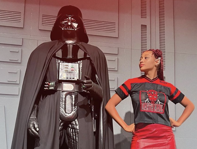 Amandla Stenberg with Darth Vader