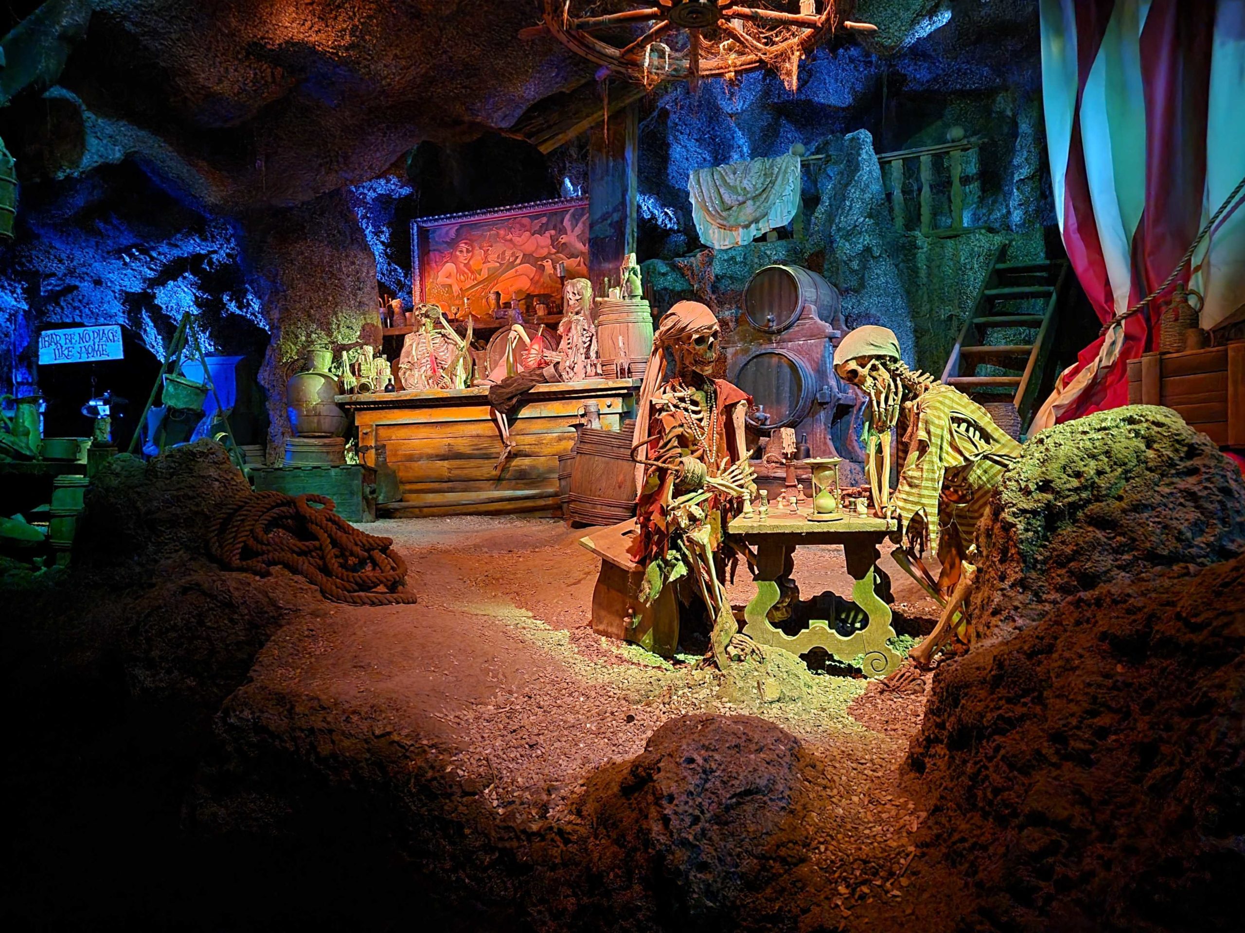 Skeletons on Pirates of the Caribbean, Disneyland