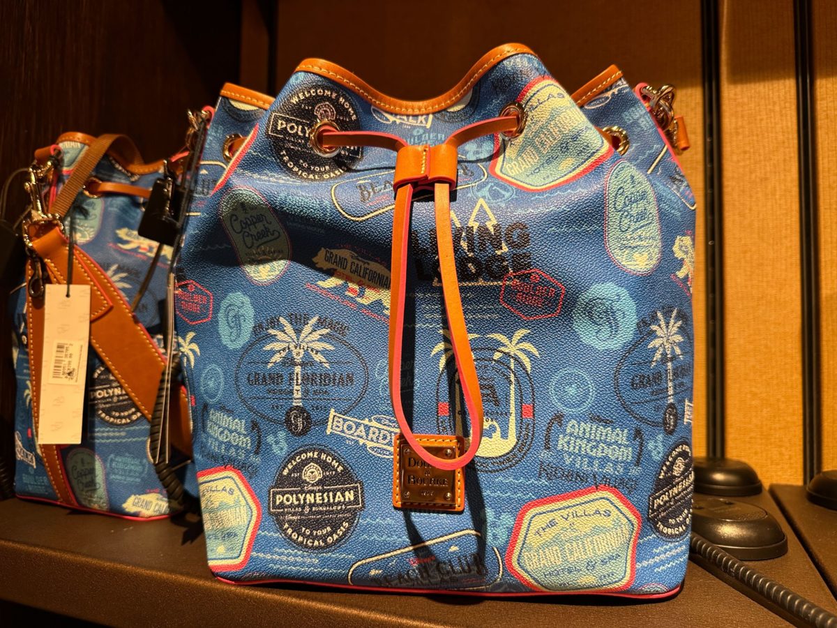 Dvc dooney & bourke drawstring bag front view with drawstring