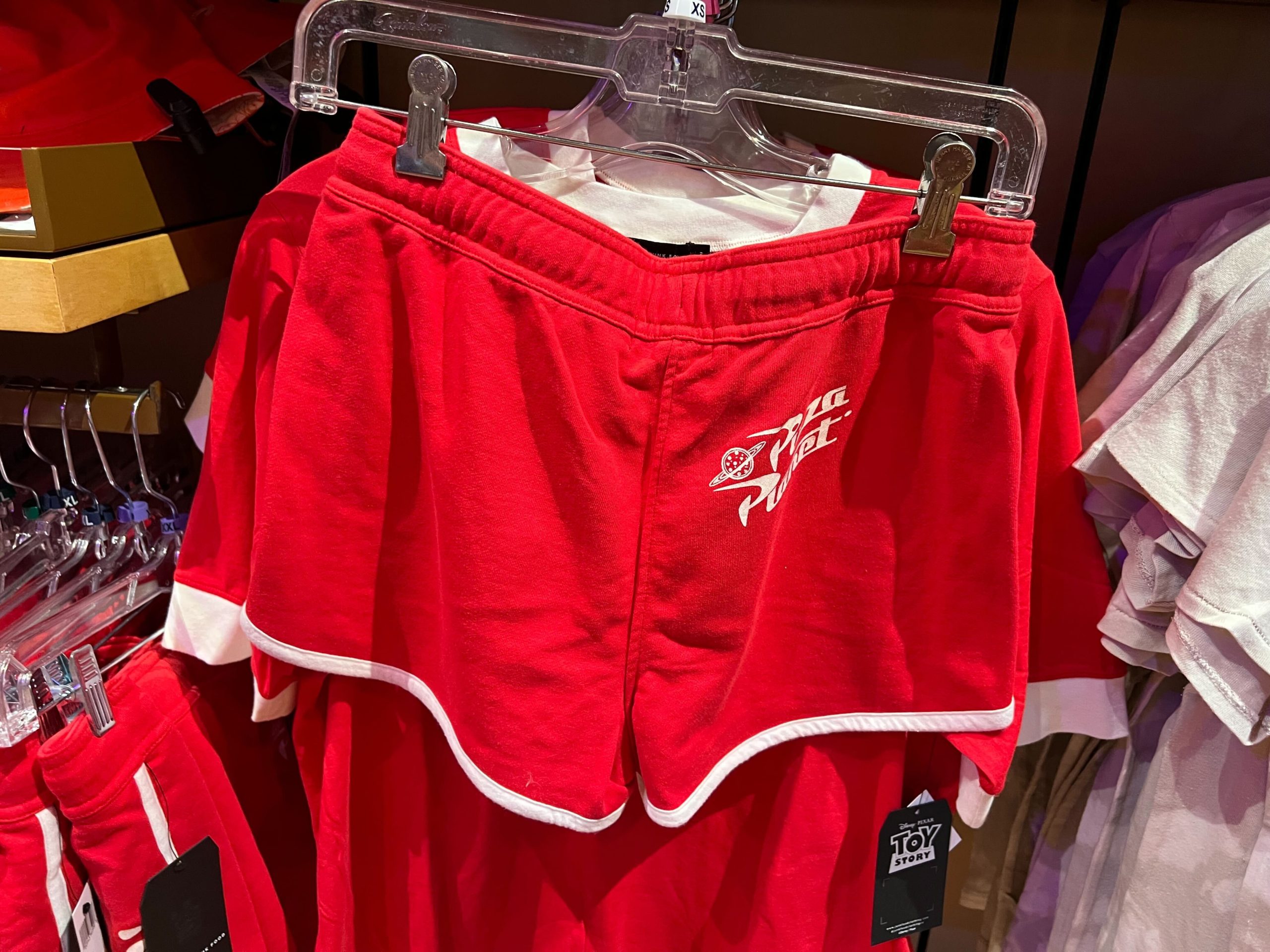 Ooooh pizza red shorts overview
