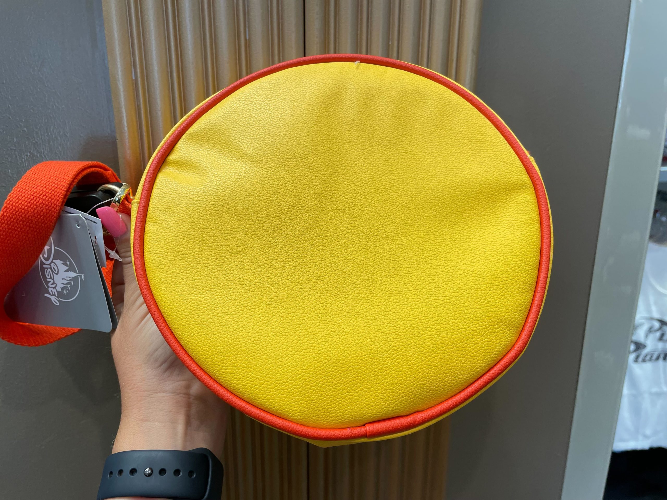 Planet Pizza crossbody back