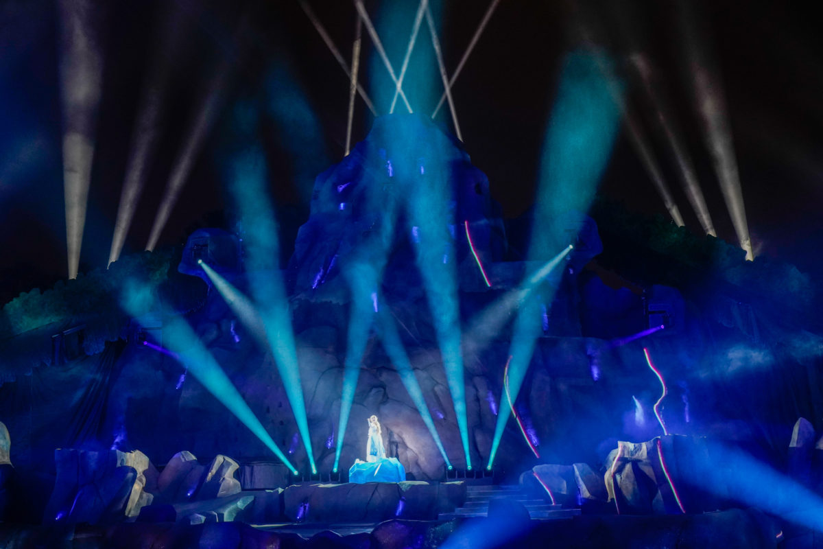 Elsa on ice in Fantasmic!