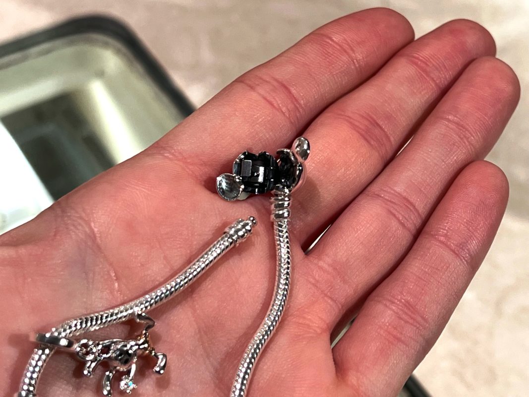 Disney100 pandora charm 5(1)