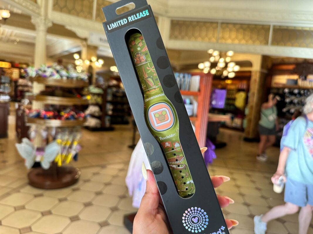Adventureland MagicBand+