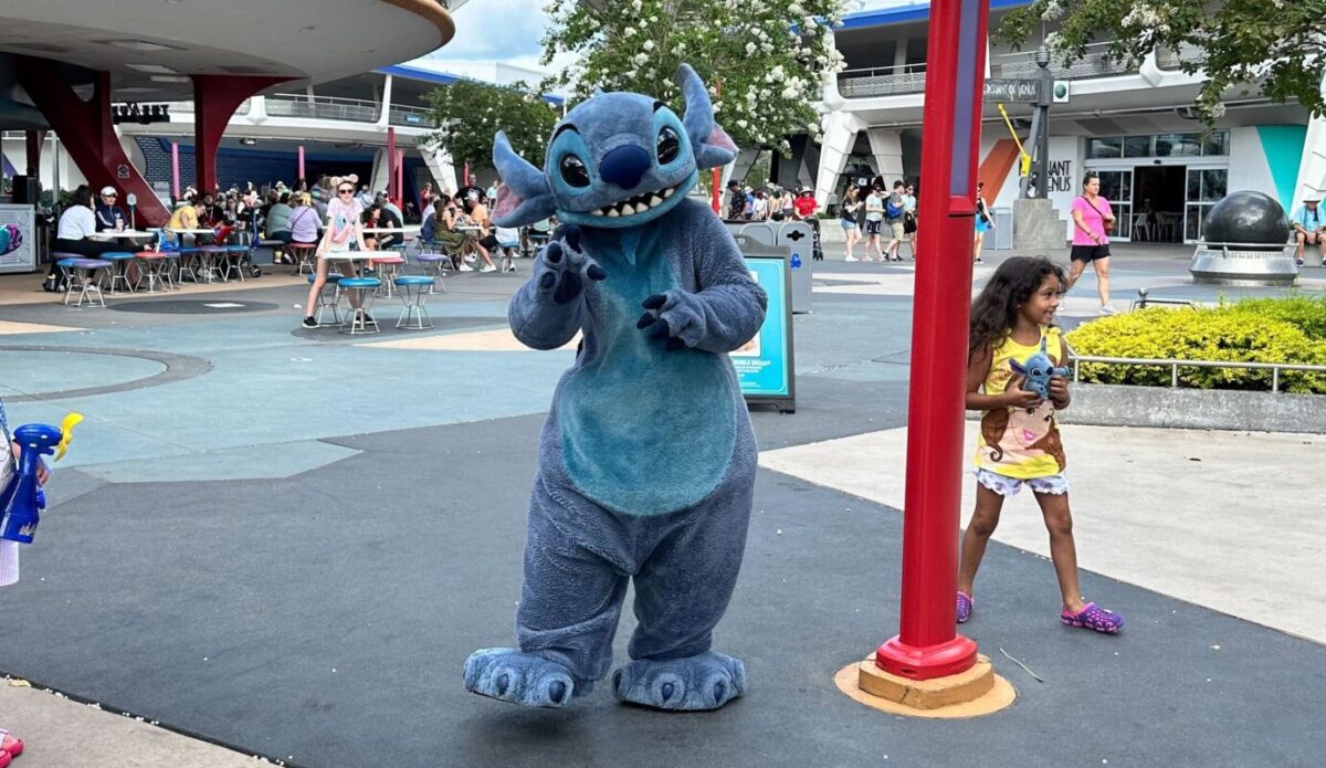 Stitch Roaming Tomorrowland