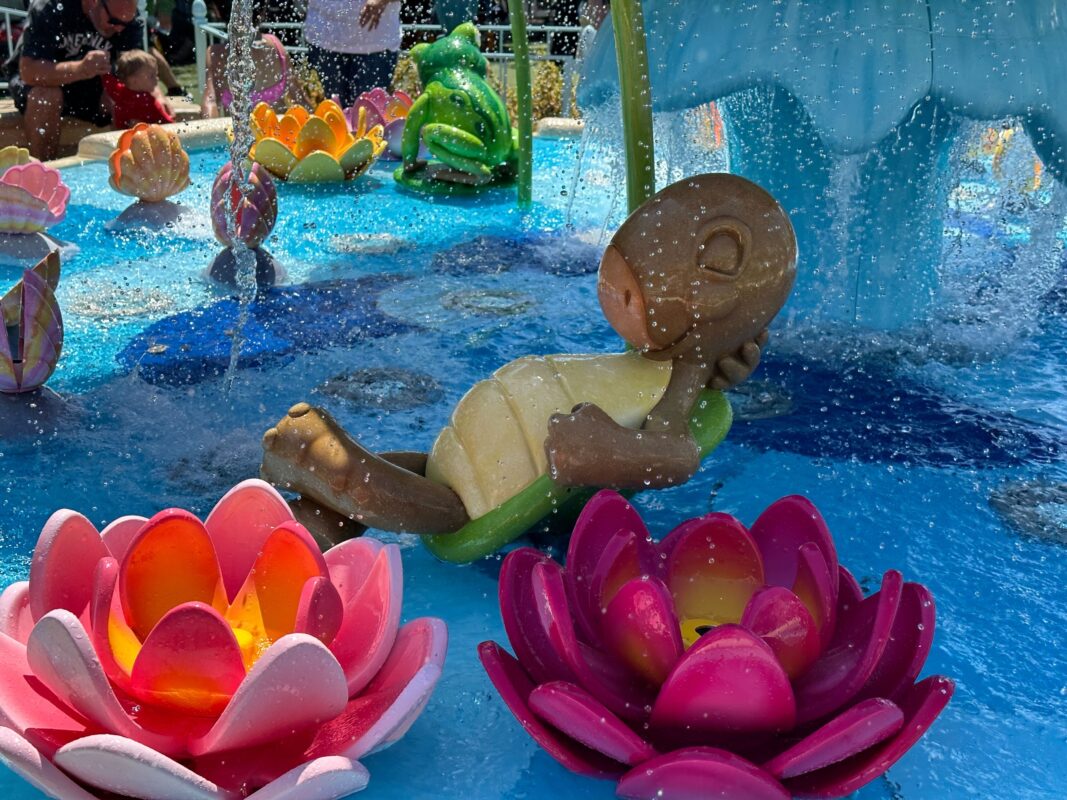 New Characters Added to the CenTOONial Park Fountain at Mickey's Toontown