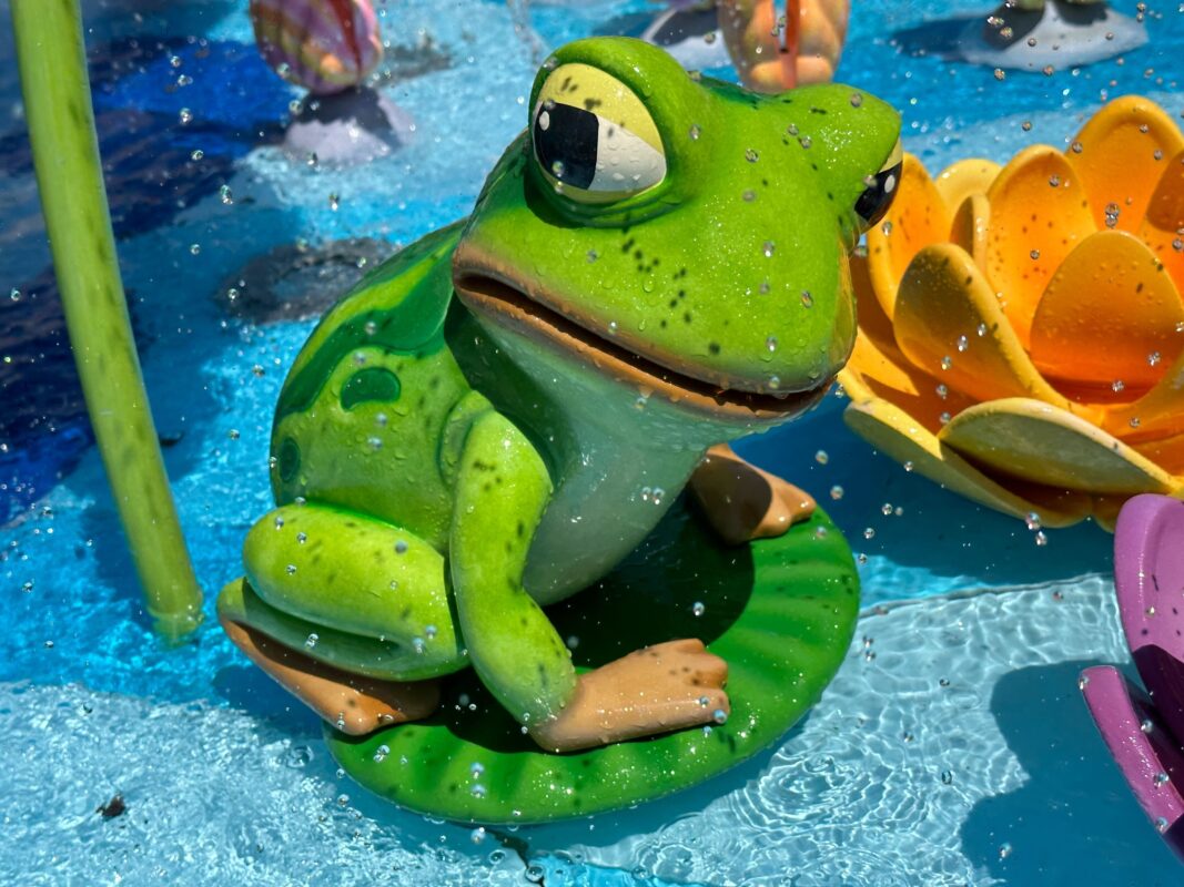 New Characters Added to the CenTOONial Park Fountain at Mickey's Toontown