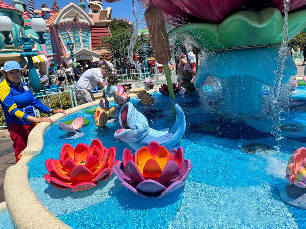 New Characters Added to the CenTOONial Park Fountain at Mickey's Toontown