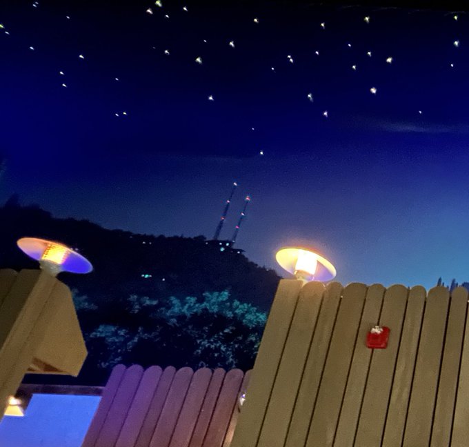 Sci-Fi Dine-In Theater Restaurant Interior Lighting Incorrectly Replaced