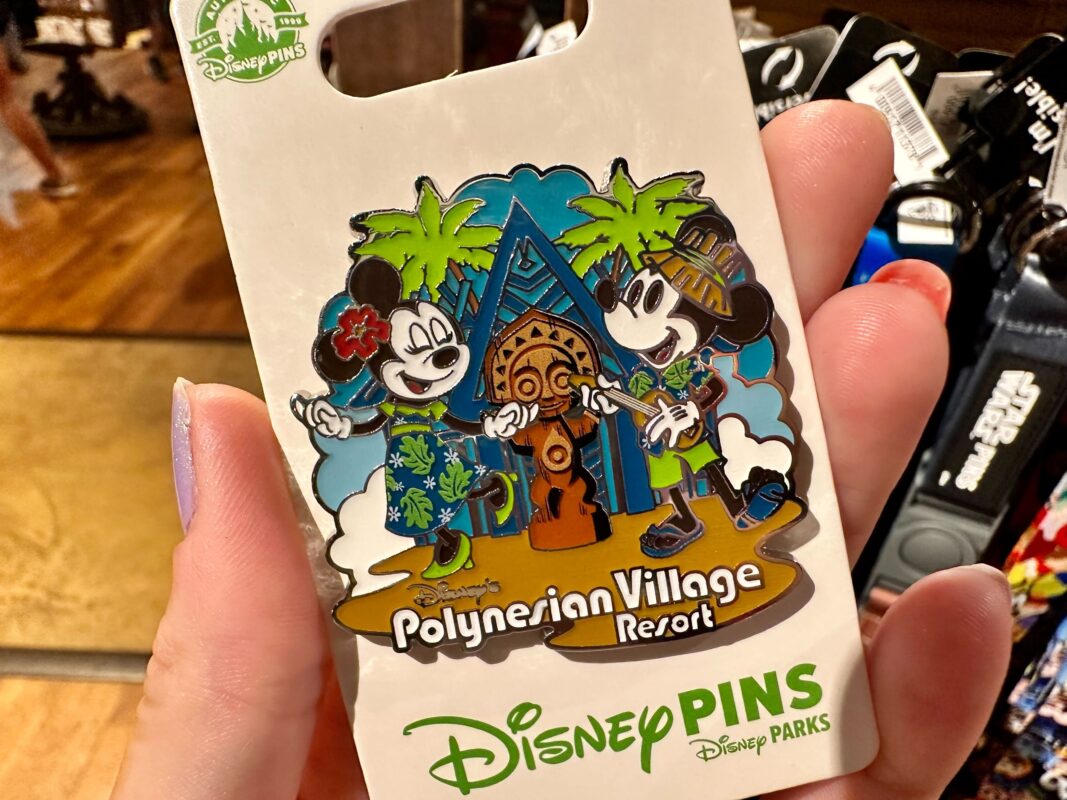 new disney's polynesian village resort pin