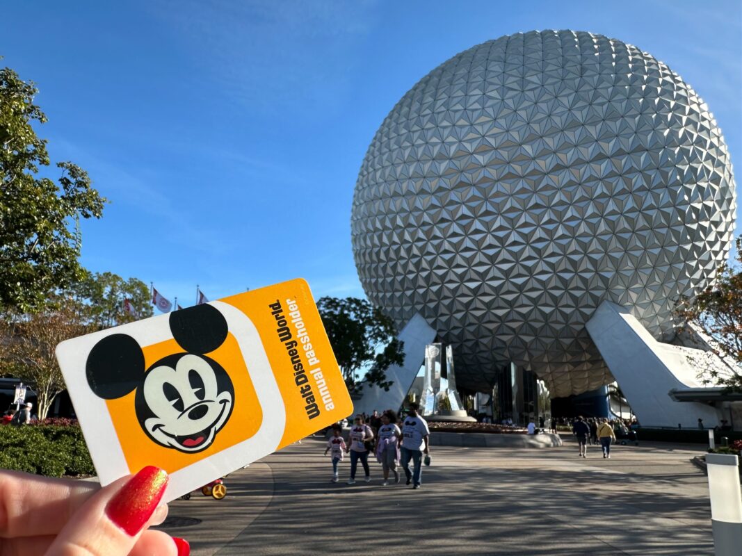 Annual Passholder card and Spaceship Earth