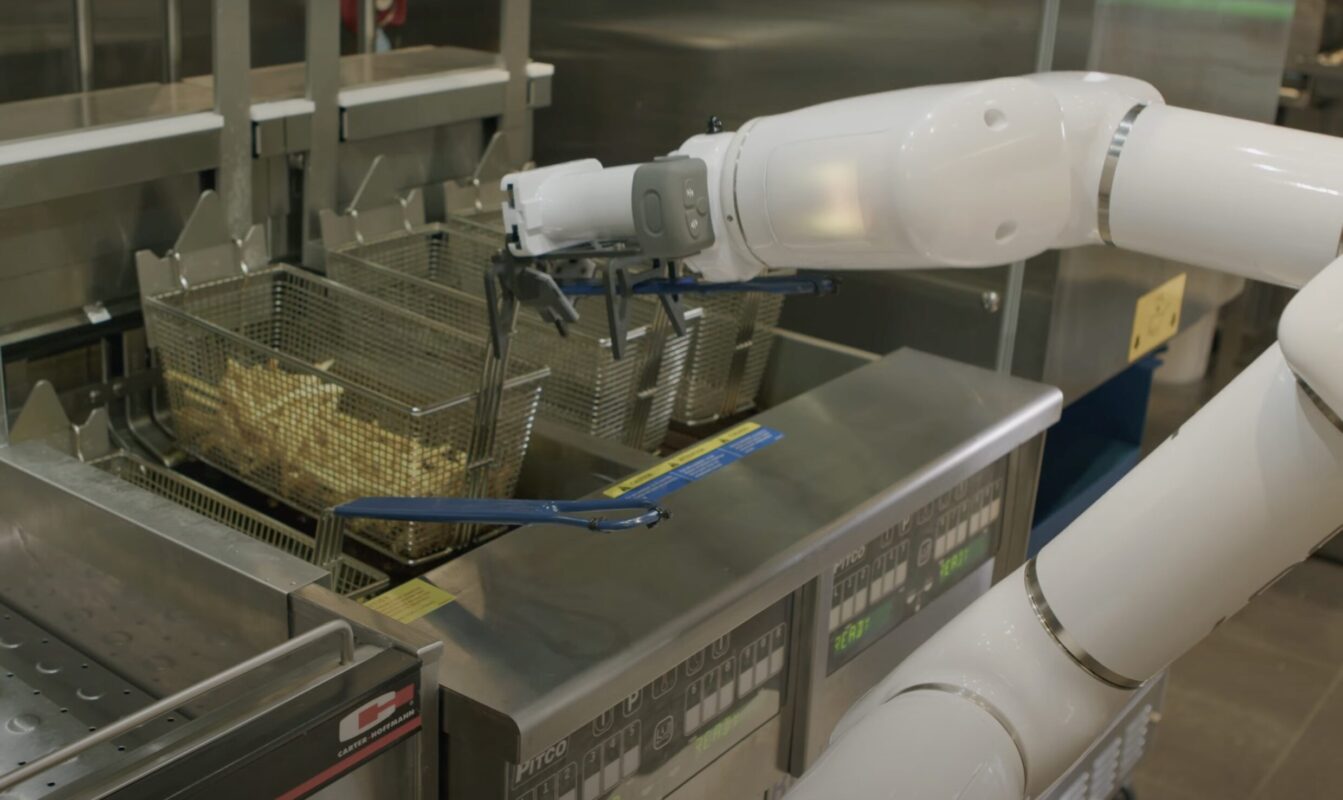 French fries robot