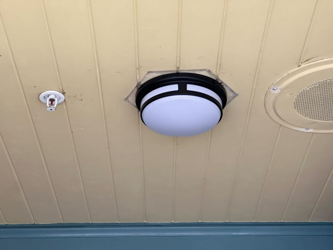Home Depot light