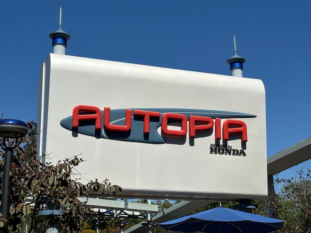Autopia presented by Honda sign