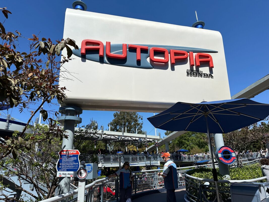 Autopia presented by Honda sign
