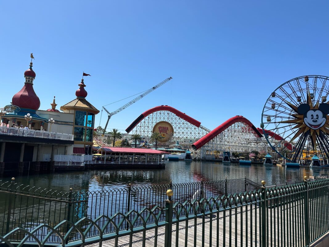 Crane over Incredicoaster
