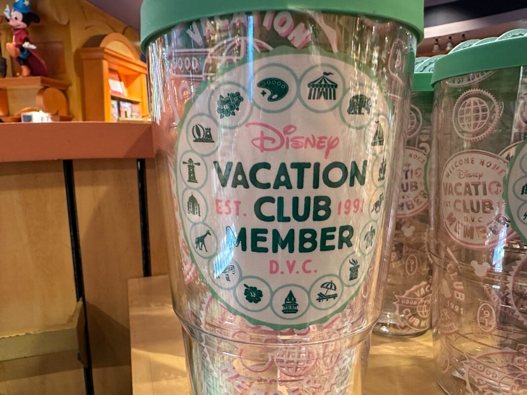 A close-up of the Disney Vacation Club Member art on the tumbler.