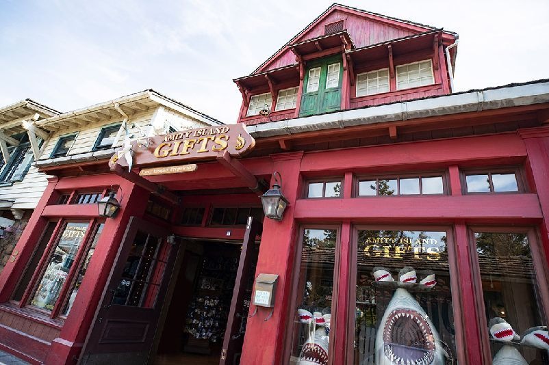 Amity Island Gifts store at Universal Studios Japan