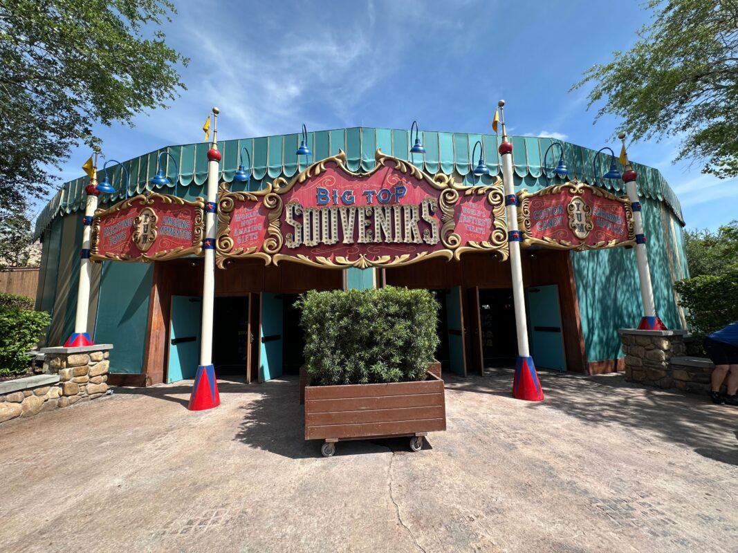 Big Top Souvenirs with rolling planters