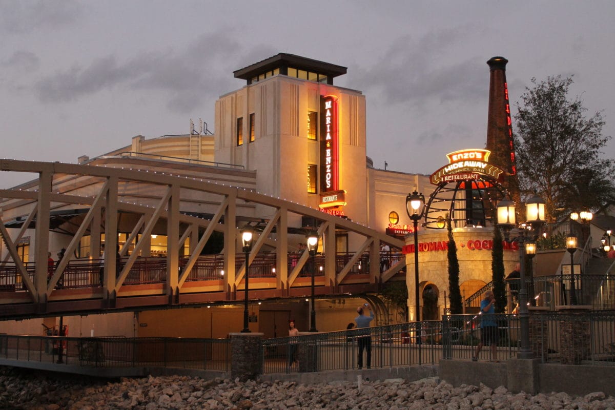 Disney Springs | The Ultimate Guide to Dining at Disney Springs