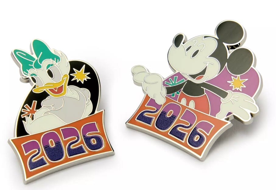 This blind pack is made especially for Disney World and Disneyland and includes two randomly selected enameled cloisonné pins.