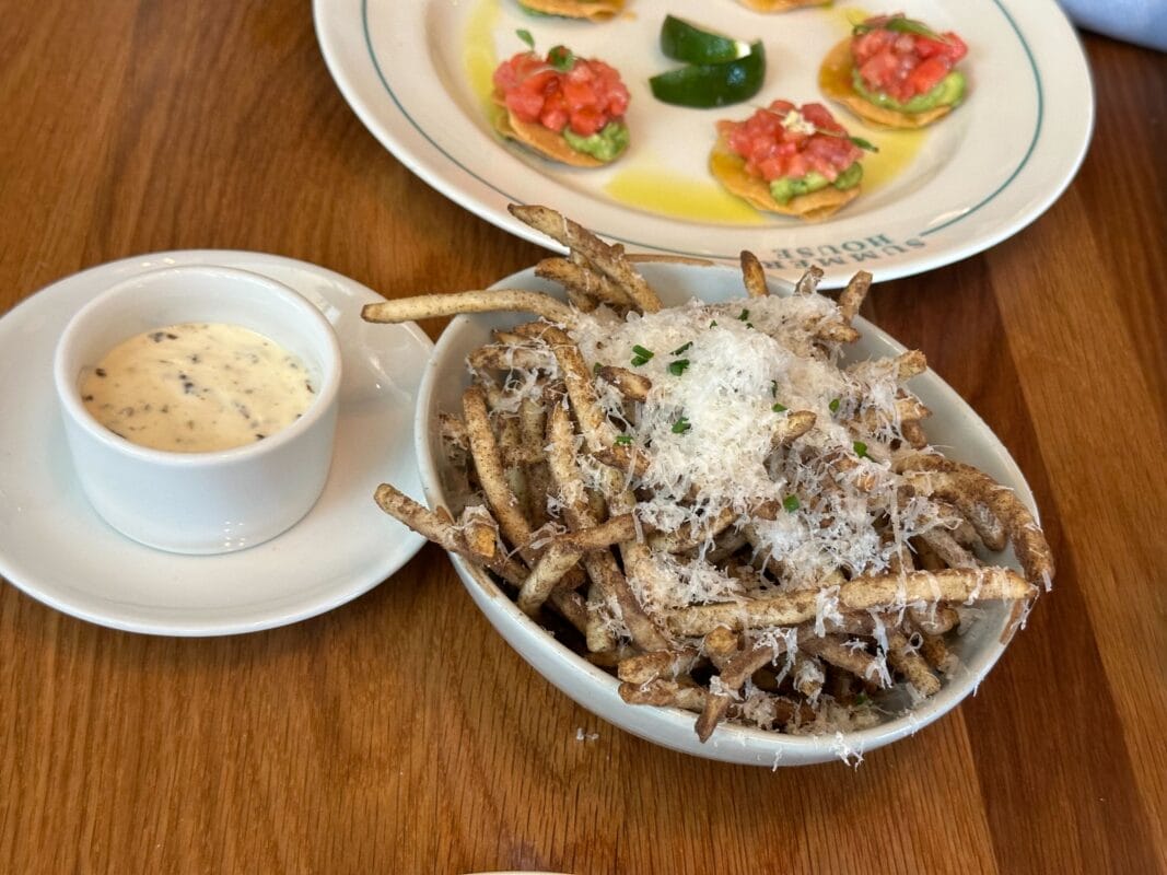 Disney Springs | The Ultimate Guide to Dining at Disney Springs