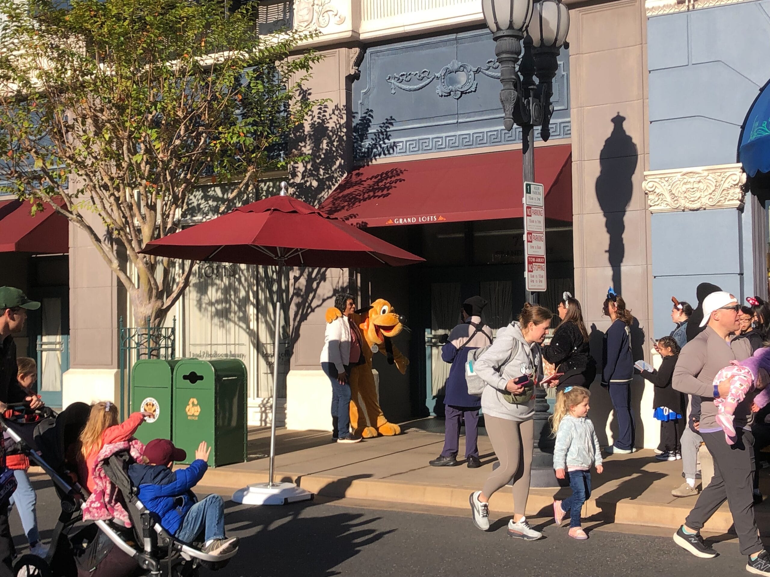 Disney's Hollywood Studios Character Meet and Greets Moved Around for Busy New Year's Week