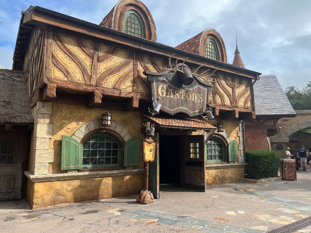 Magic Kingdom | The Ultimate Guide to Dining at Magic Kingdom
