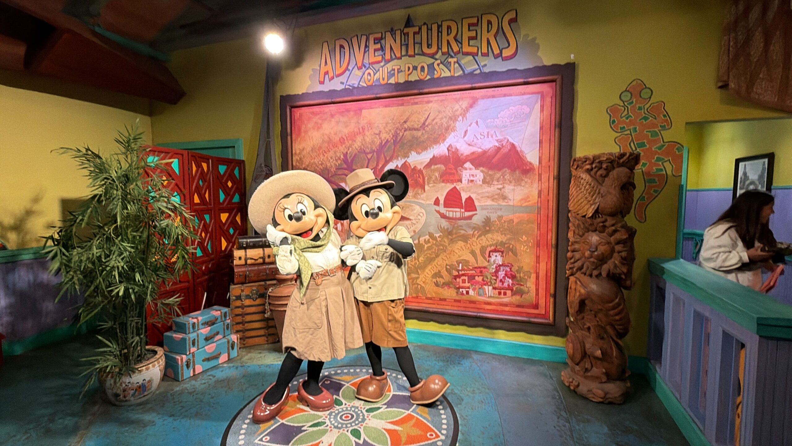 Adventurers Outpost Meet & Greet Backdrop Now References Tropical Americas, Removes DinoLand at Disney's Animal Kingdom